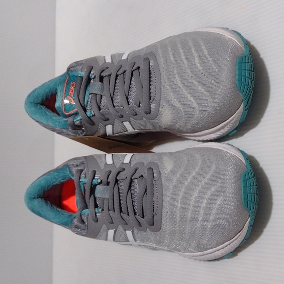 Asics woman gel nimbus 22 size 9 us wide - Picture 2 of 4